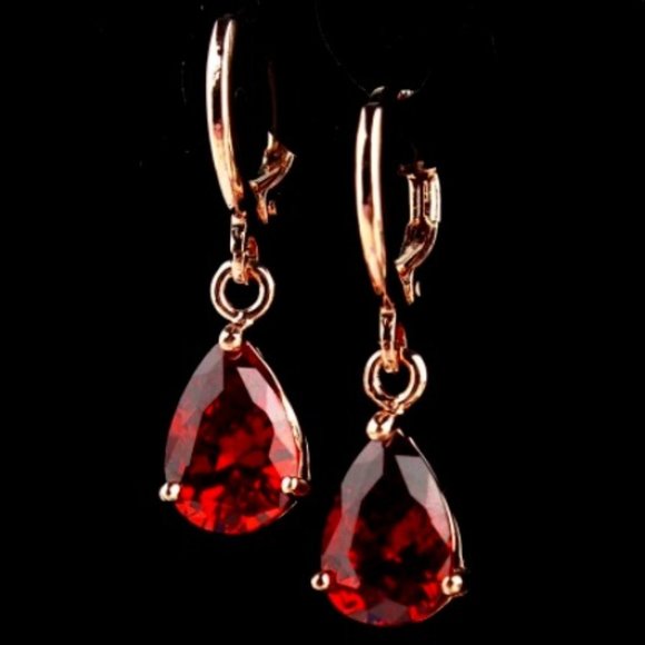 Goth Ruby Red Teardrop Earrings - Picture 1 of 2